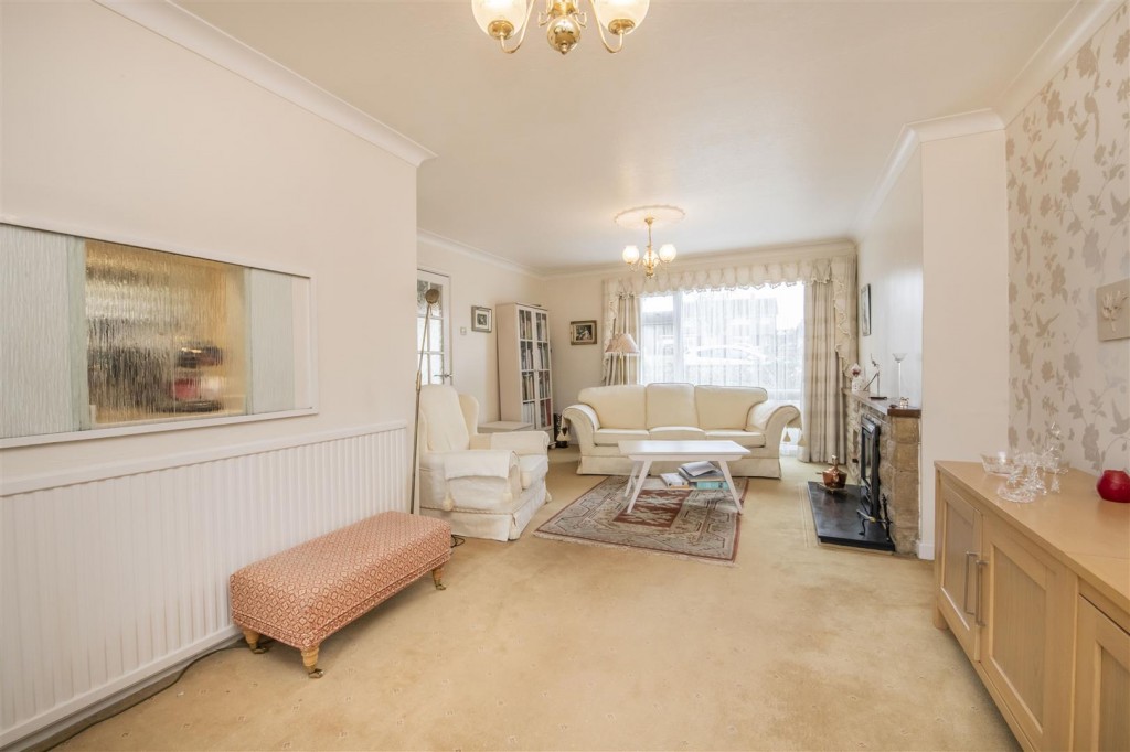 Pennine Way, Kettering, 3 bedroom, House SemiDetached