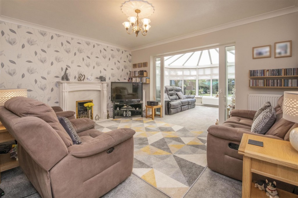 Greening Road, Rothwell, 3 bedroom, House Detached