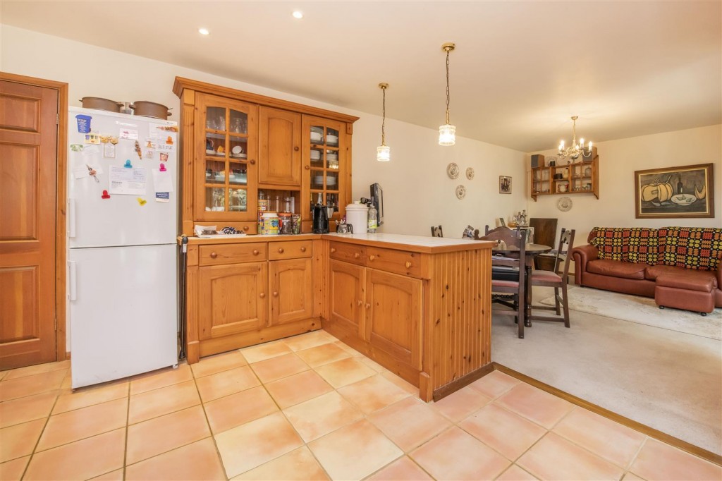 Northampton Road, Kettering, 3 bedroom, Bungalow