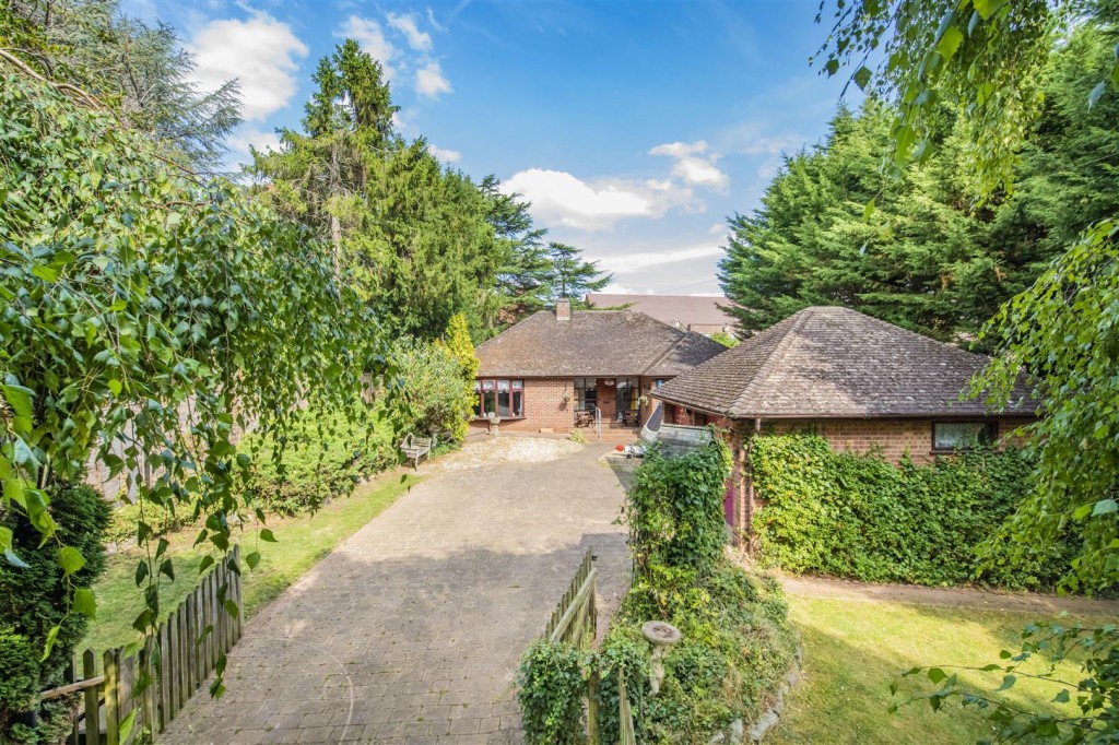 Northampton Road, Kettering, 3 bedroom, Bungalow