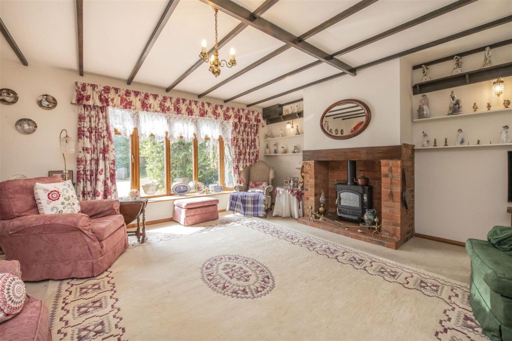 Northampton Road, Kettering, 3 bedroom, Bungalow