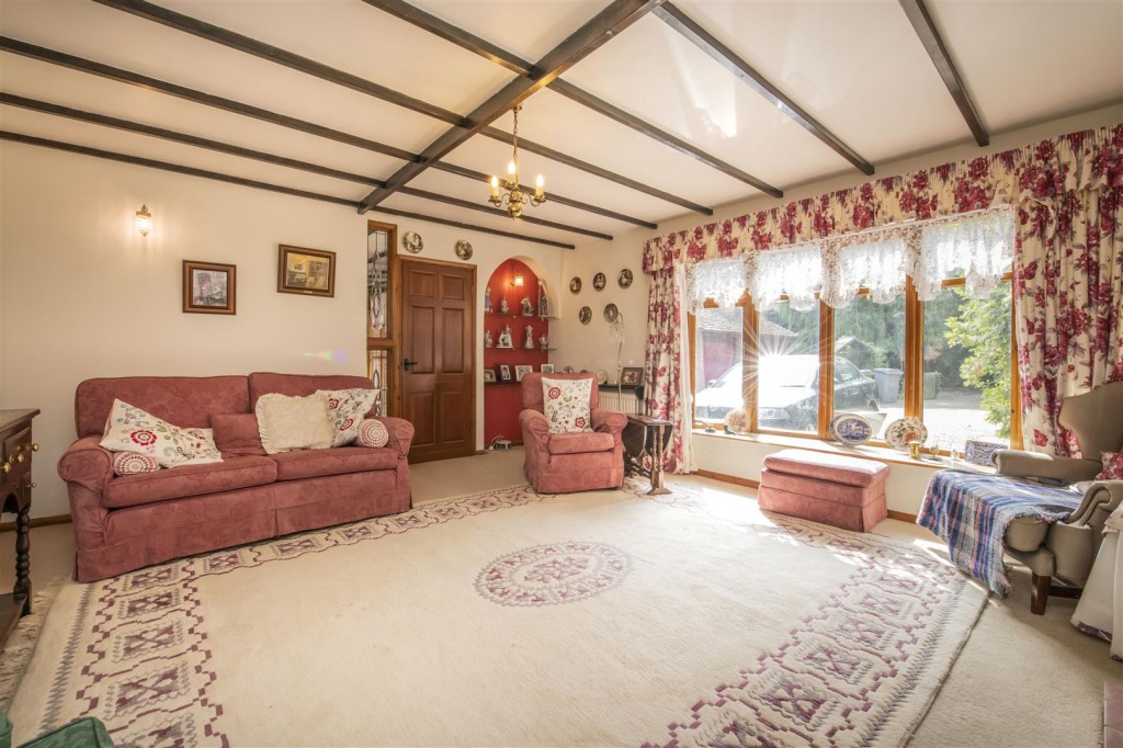 Northampton Road, Kettering, 3 bedroom, Bungalow