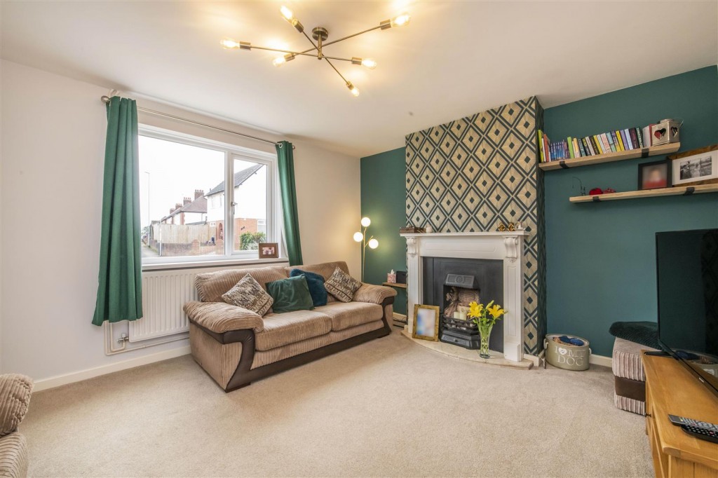 Nunnery Avenue, Rothwell, 3 bedroom, House SemiDetached