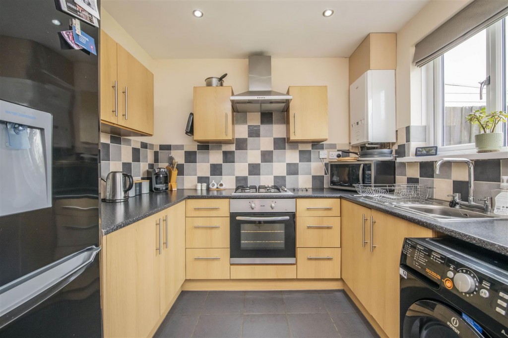 Nunnery Avenue, Rothwell, 3 bedroom, House SemiDetached