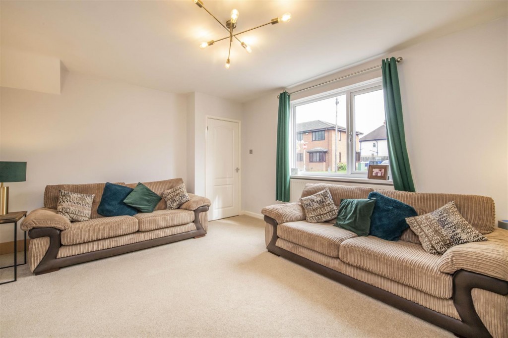 Nunnery Avenue, Rothwell, 3 bedroom, House SemiDetached