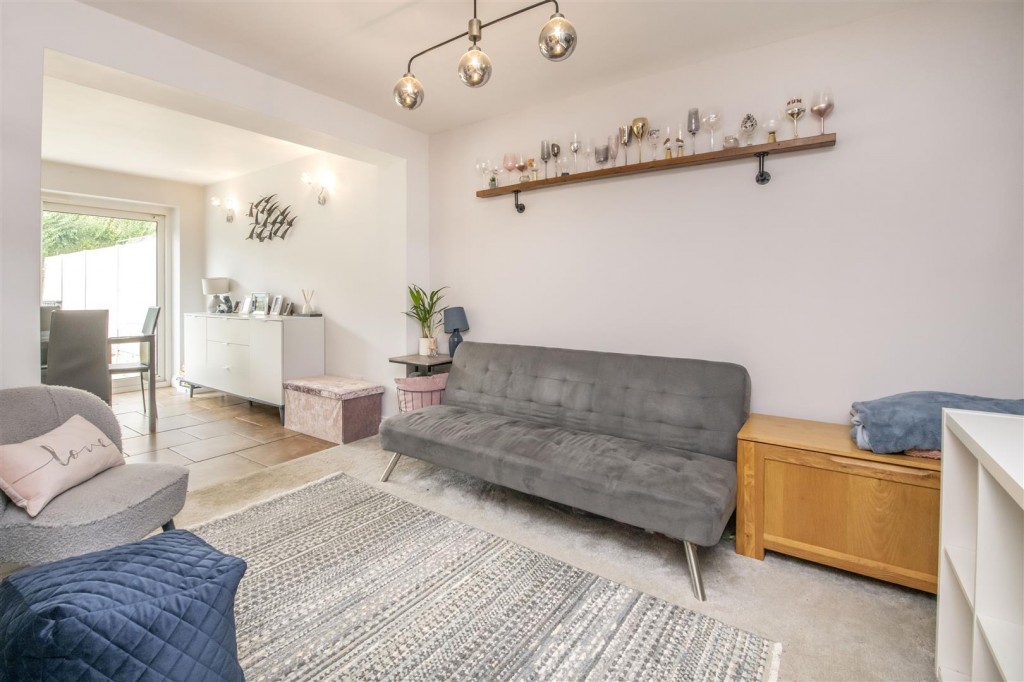 Beaufort Drive, Barton Seagrave, Kettering, 3 bedroom, House SemiDetached