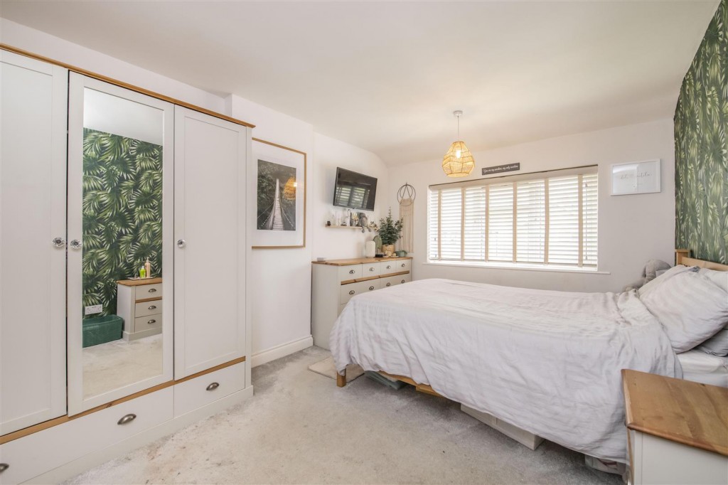 Beaufort Drive, Barton Seagrave, Kettering, 3 bedroom, House SemiDetached