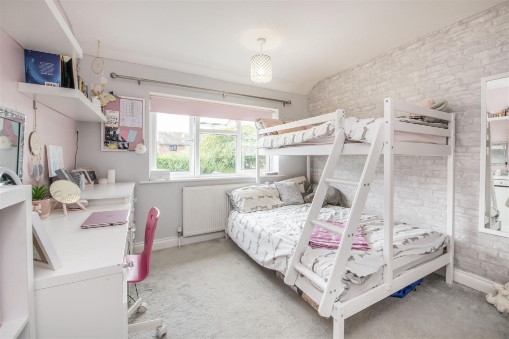Beaufort Drive, Barton Seagrave, Kettering, 3 bedroom, House SemiDetached