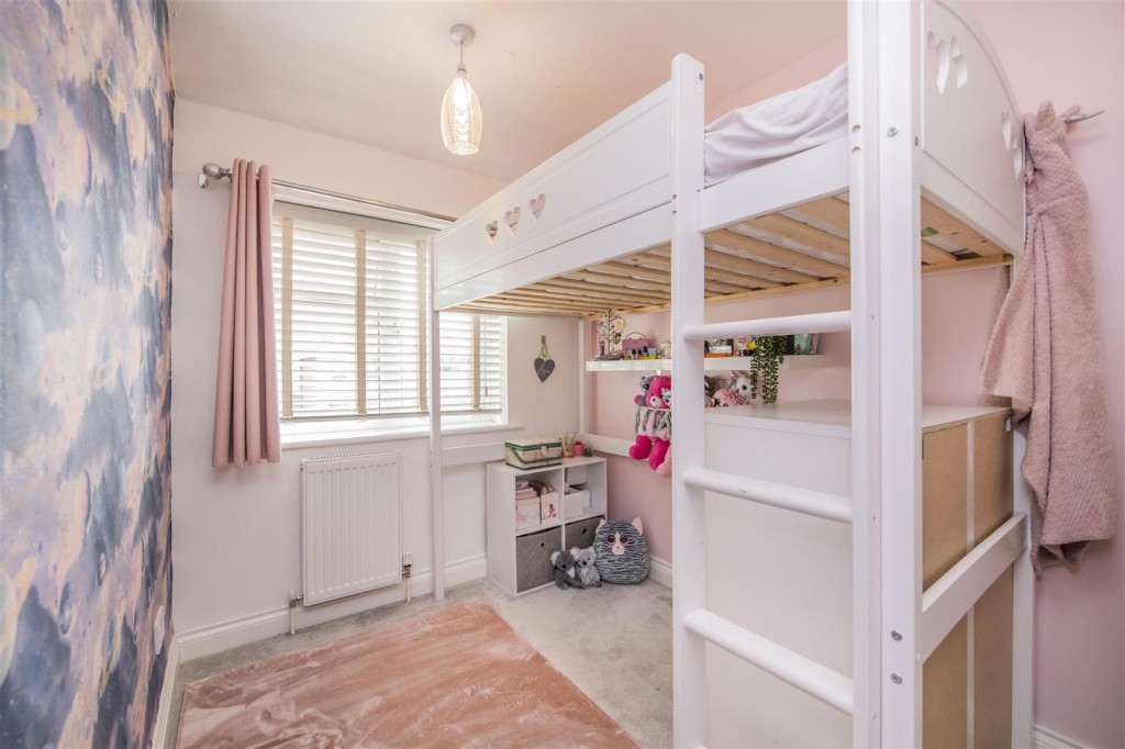 Beaufort Drive, Barton Seagrave, Kettering, 3 bedroom, House SemiDetached