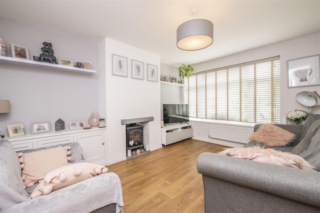 Beaufort Drive, Barton Seagrave, Kettering, 3 bedroom, House SemiDetached