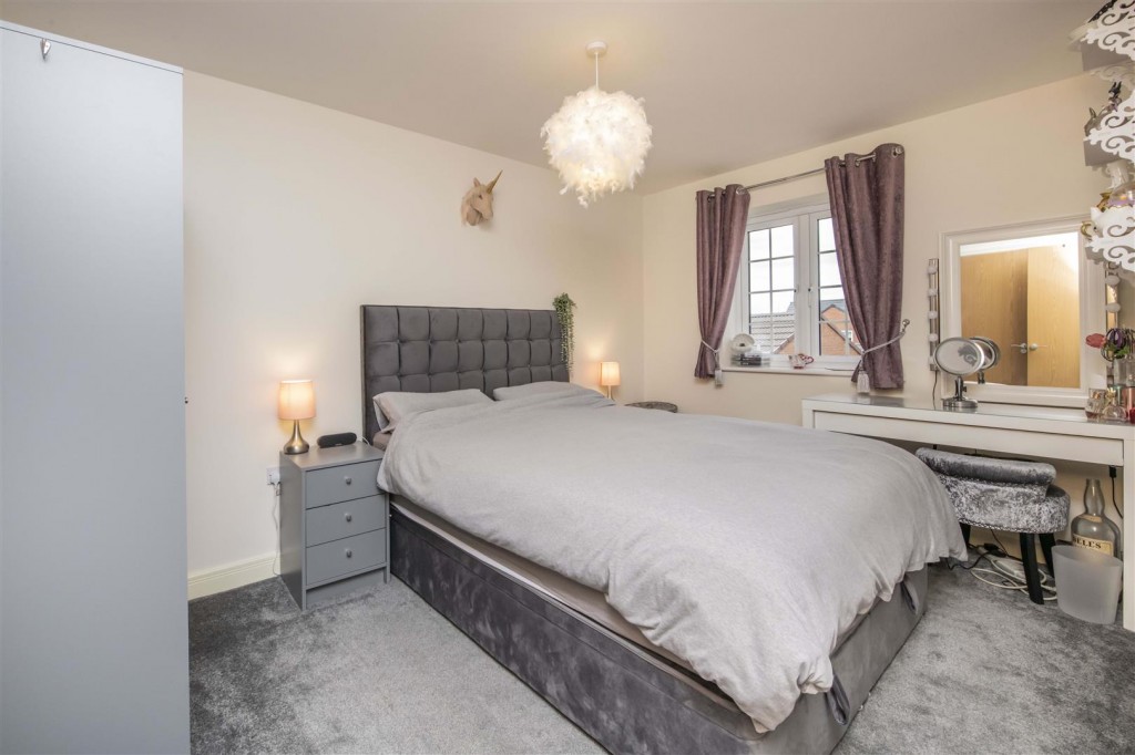 Palmer Crescent, Burton Latimer, Kettering, 3 bedroom, House Semi