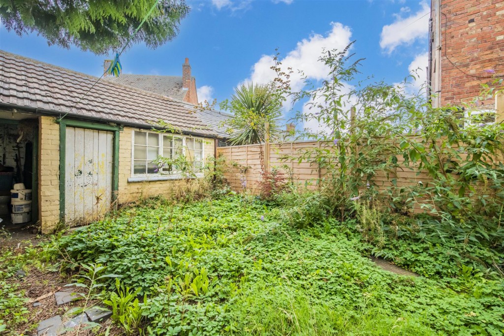 Melton Street, Kettering, 3 bedroom, House Mid Terrace