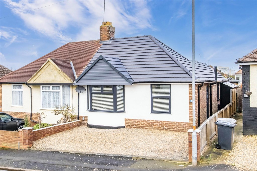 Edward Road, Kettering, 2 bedroom, Bungalow