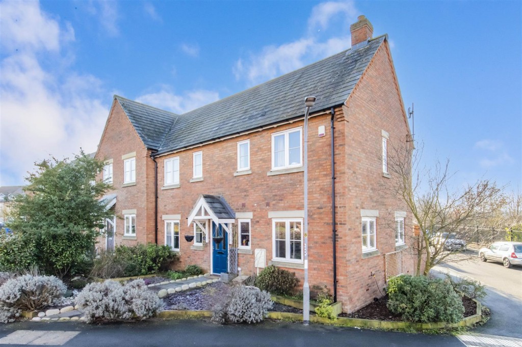 Scholars Row, Mawsley, 4 bedroom, House SemiDetached
