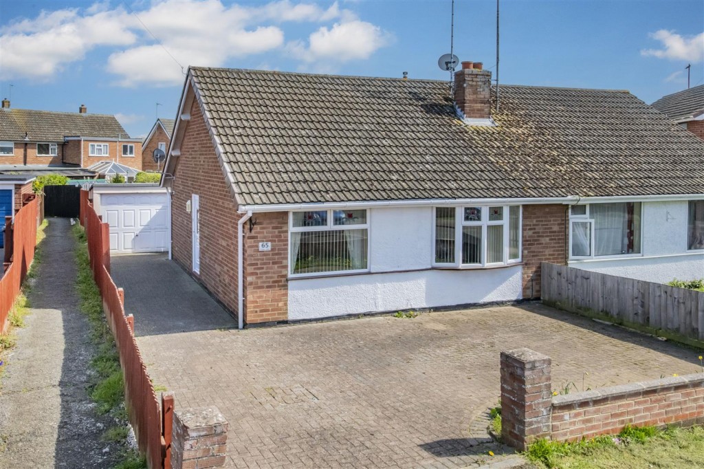 Cedar Way, Wellingborough, 2 bedroom, Bungalow