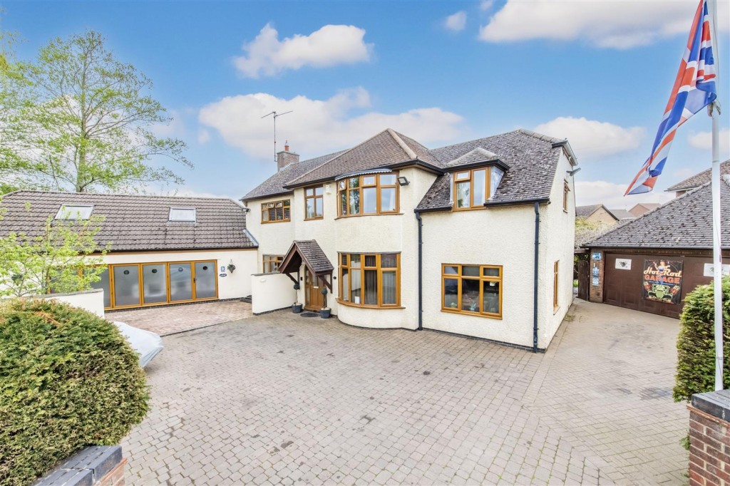 De Vere Road, Thrapston, Kettering, 4 bedroom, House Detached