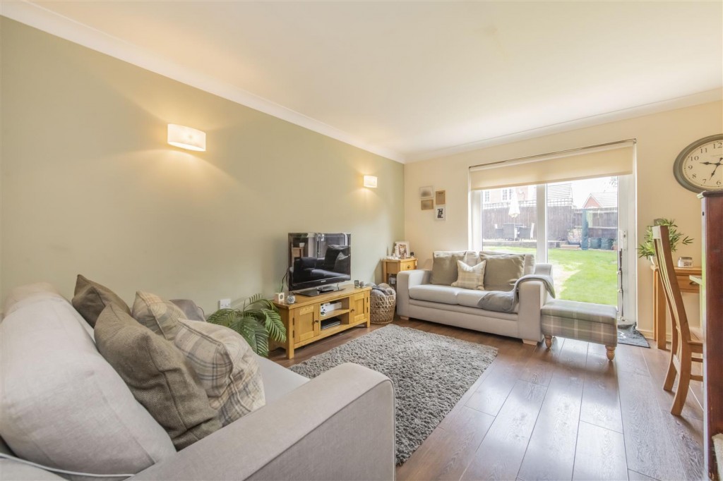 Gainage Close, Oakley Vale, Corby, 2 bedroom, House SemiDetached