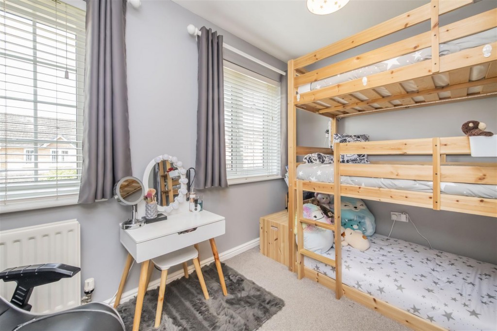 Gainage Close, Oakley Vale, Corby, 2 bedroom, House SemiDetached