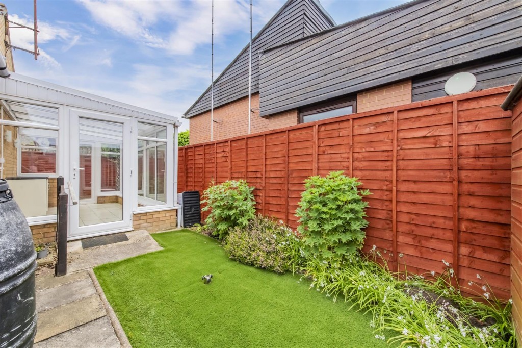 Spencer Street, Burton Latimer, 2 bedroom, Bungalow