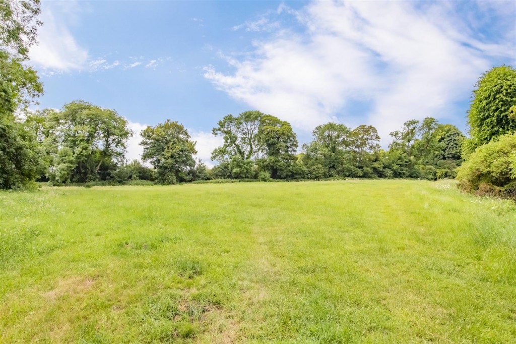 Wold Road, Burton Latimer, 5 bedroom, House Detached