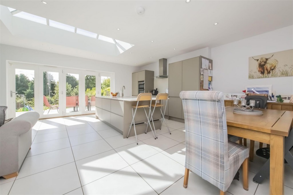 Corby Road, Weldon, Corby, 3 bedroom, House SemiDetached