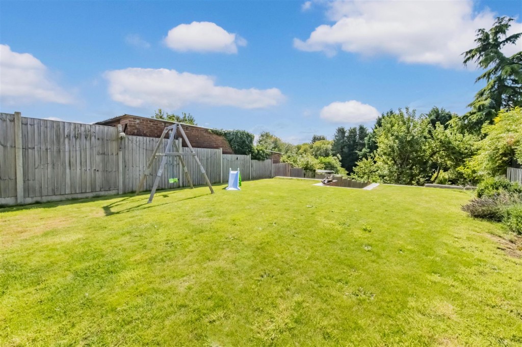 Corby Road, Weldon, Corby, 3 bedroom, House SemiDetached