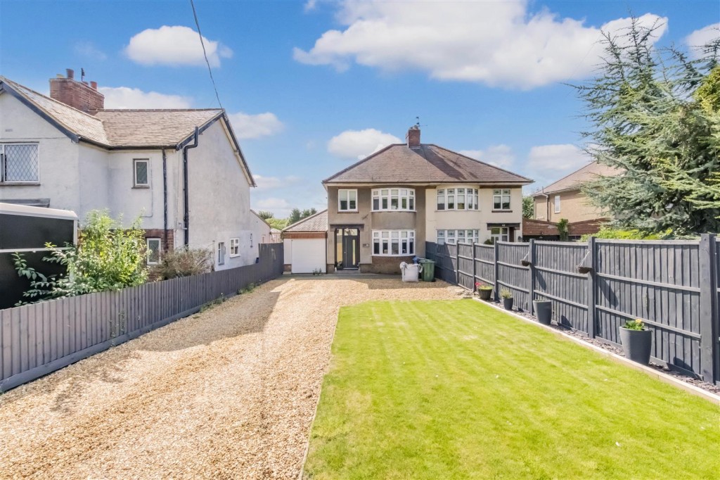 Corby Road, Weldon, Corby, 3 bedroom, House SemiDetached
