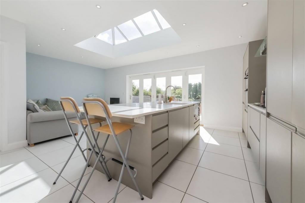 Corby Road, Weldon, Corby, 3 bedroom, House SemiDetached