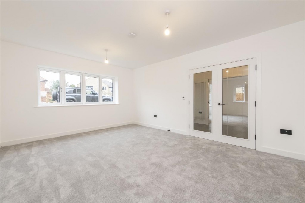 Poplars Farm Road, Barton Seagrave, 6 bedroom, House Detached