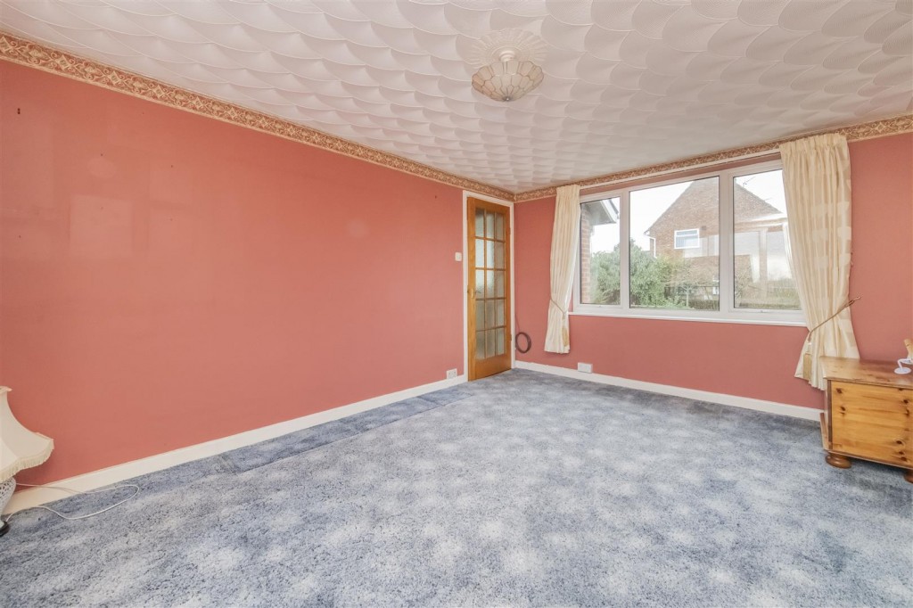 St. Johns Road, Kettering, 4 bedroom, House SemiDetached