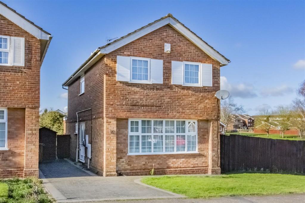 Somerford Road, Wellingborough, 3 bedroom, House Detached