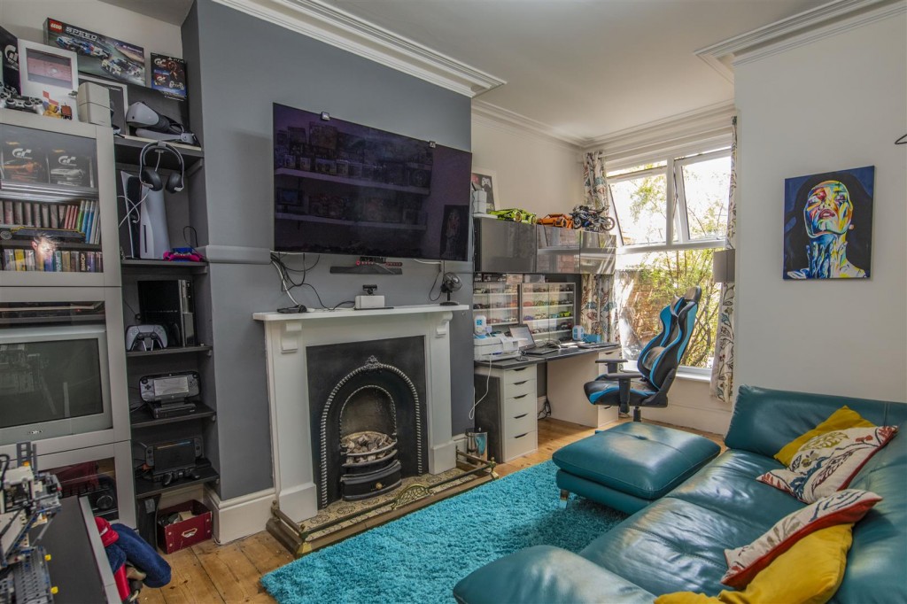 Abington Avenue, Northampton, 4 bedroom, House Terraced