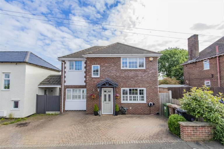 Sales and Lettings Estate Agents in Northamptonshire Oscar James