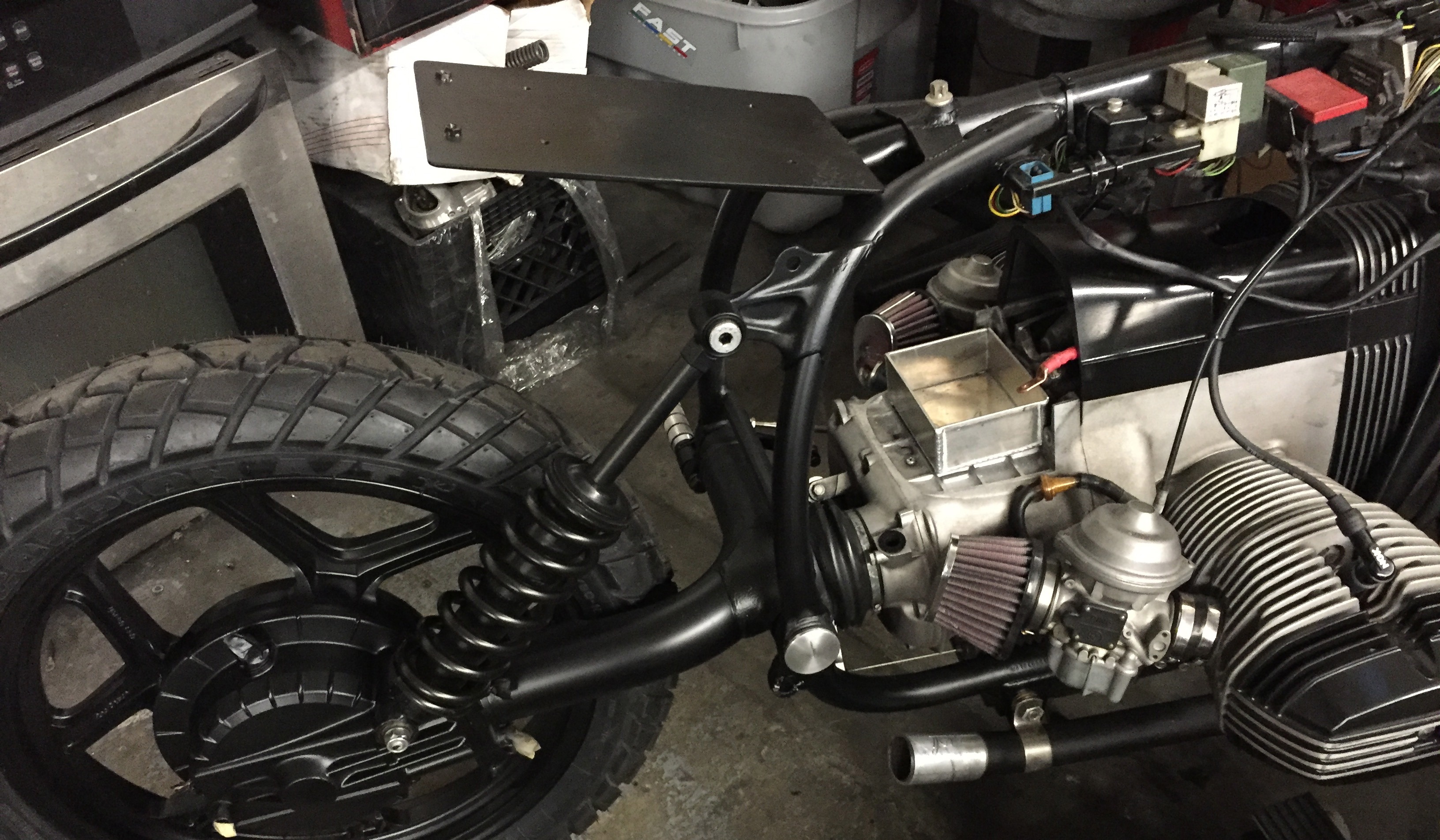 BMW R100 RS Cafe Racer by Troydon at Oshmo (3264 x 1905 Pixel)