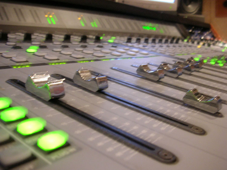 10 Tips for Great Guitar Mixing OSIRIS GUITAR