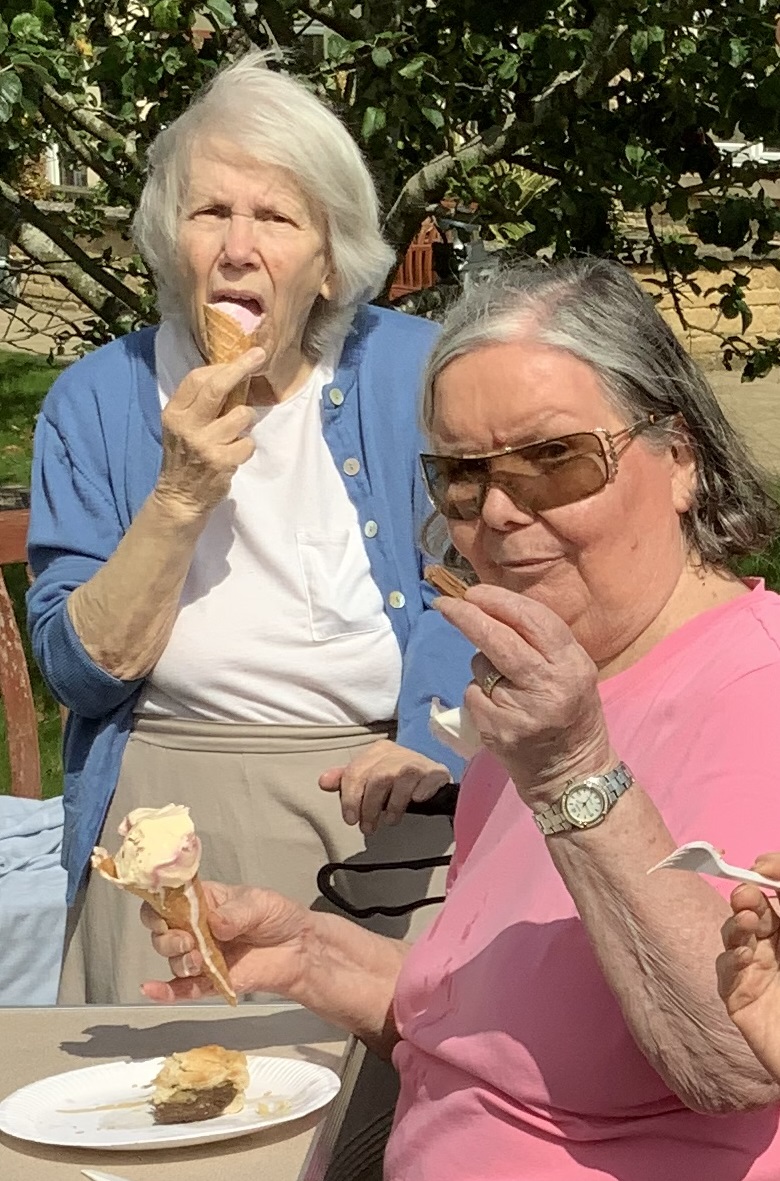 Bank holiday beach experience at Henry Cornish OSJCT