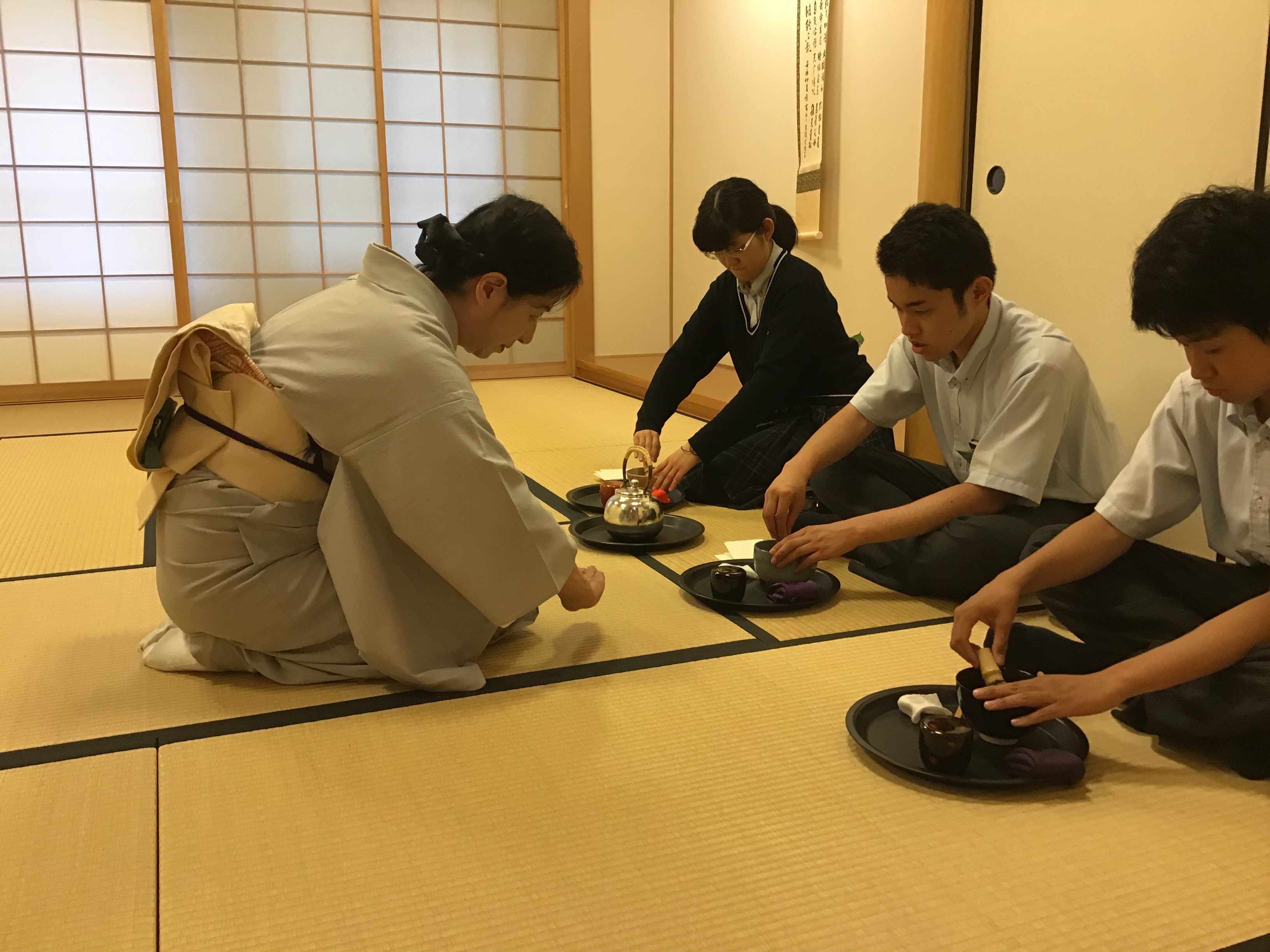 第3回茶道教室（継続者）｜茶道教室｜クラブ活動｜スクールライフ｜追手門学院大手前中・高等学校