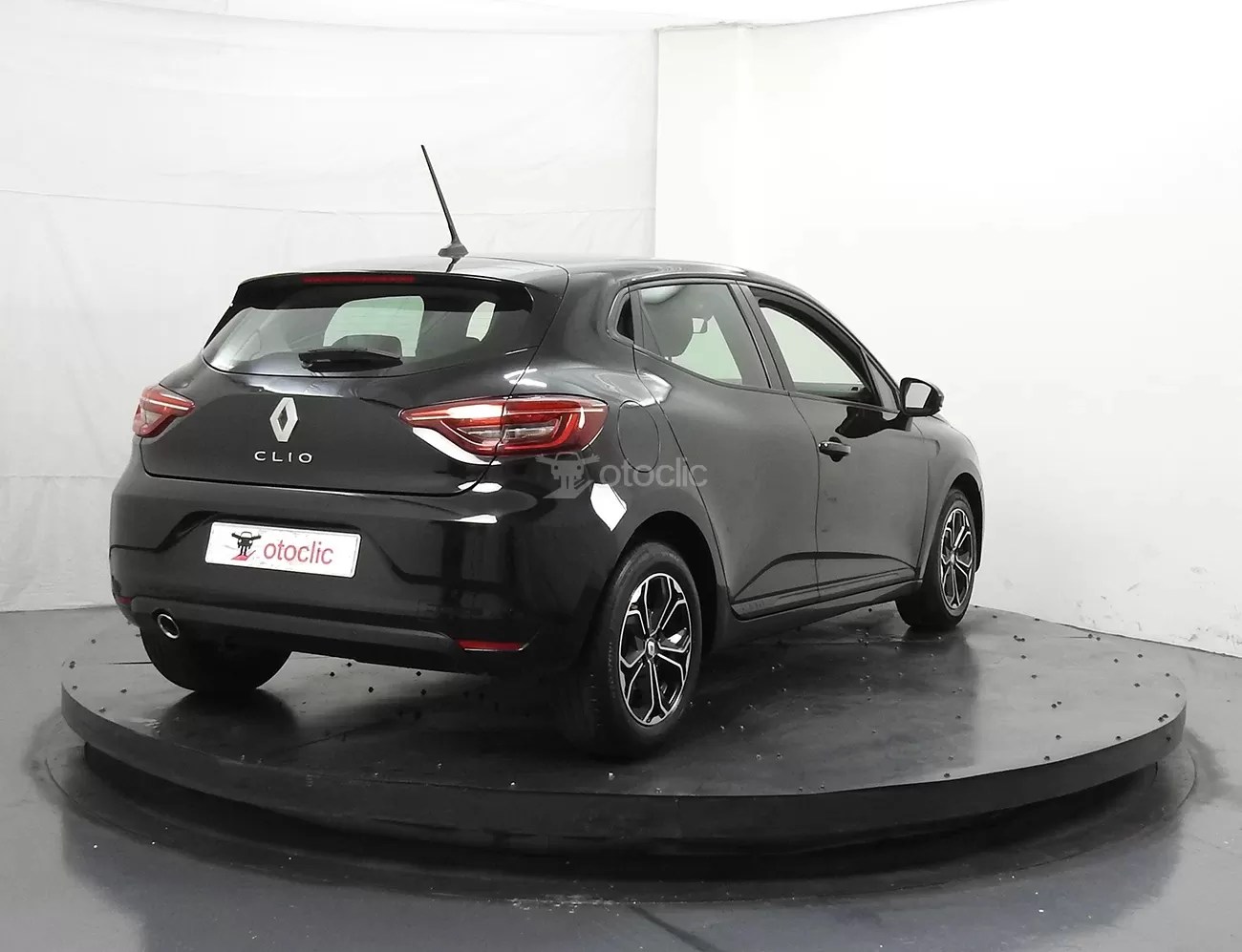 Renault Clio 5 1.5 dCi 115 AUTHENTIC Voitures d'occasion au maroc otoclic