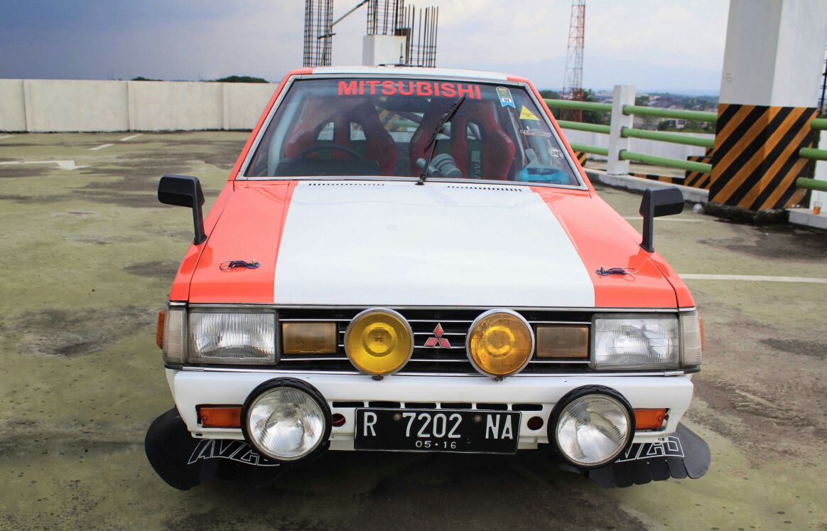 32+ Gambar Modifikasi Mitsubishi Lancer Sl Retro Terbaru Akmotir