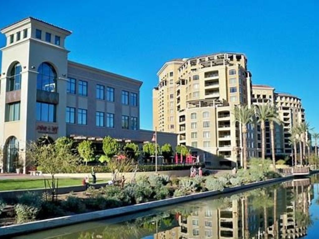 Scottsdale Vacation Rentals near Mayo Clinic Hospital with All Amenities