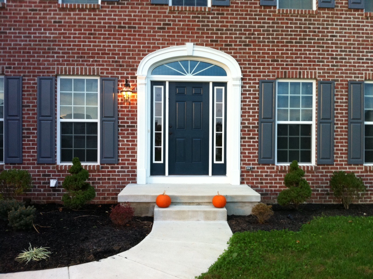 udin [View 44+] Pictures Of Painted Front Doors With Sidelights