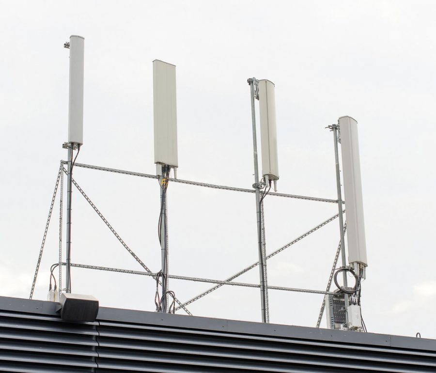 BiDirectional Amplifier vs. Distributed Antenna System Solutions