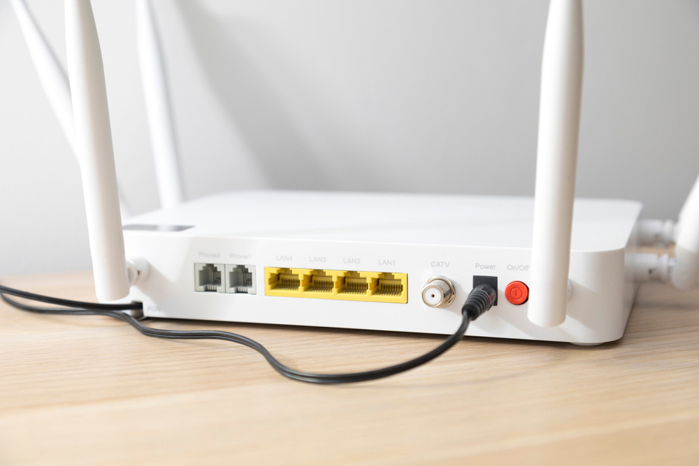 Daisy Chain Routing A Cascading Router Connection To Extend The