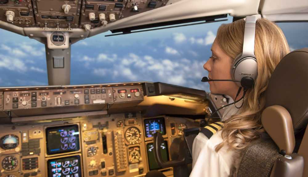 Cockpit Accessories 3 Things Every Pilot Needs Our Tips For