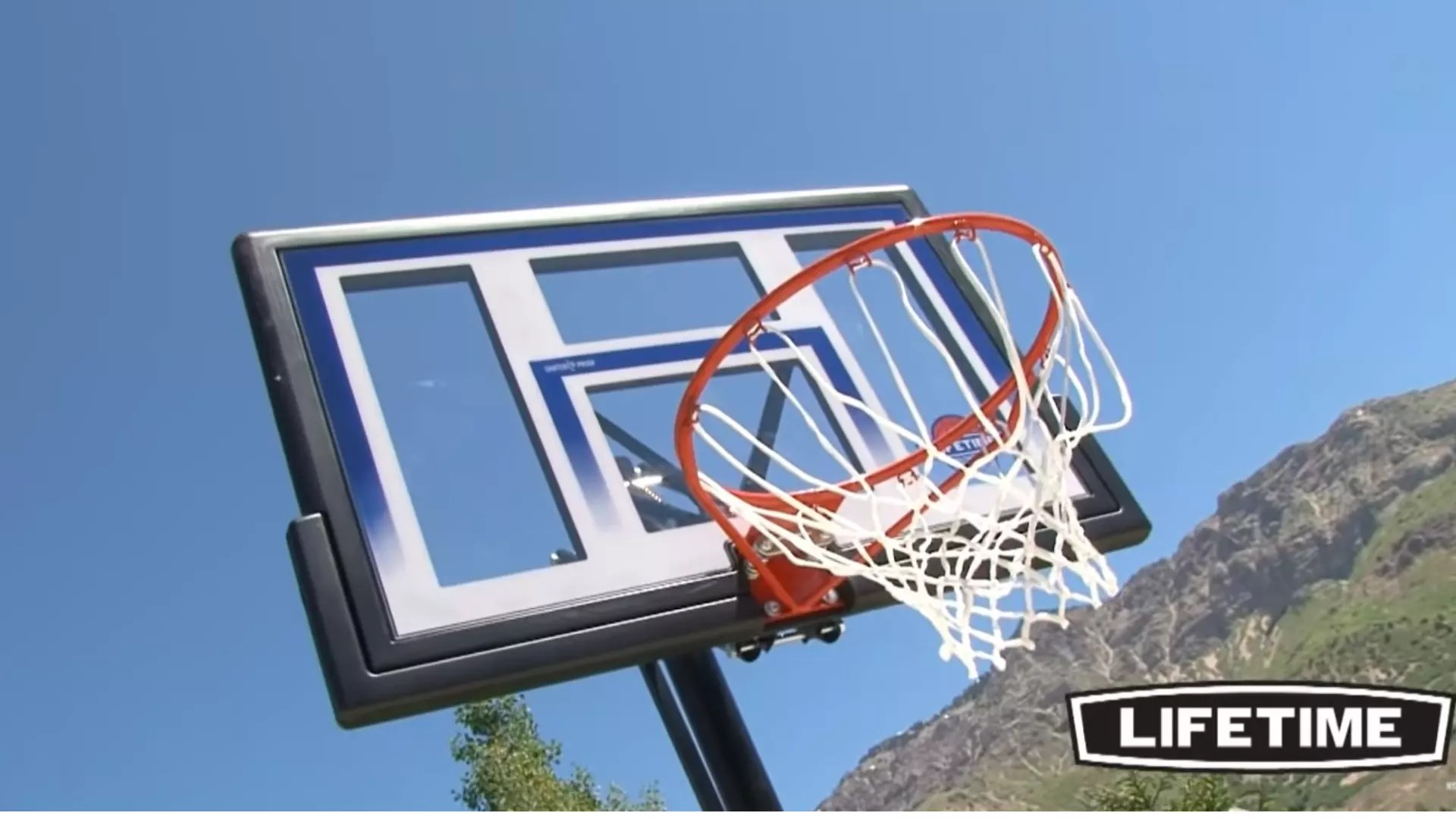 Best Portable Basketball Hoop under 300 in 2022