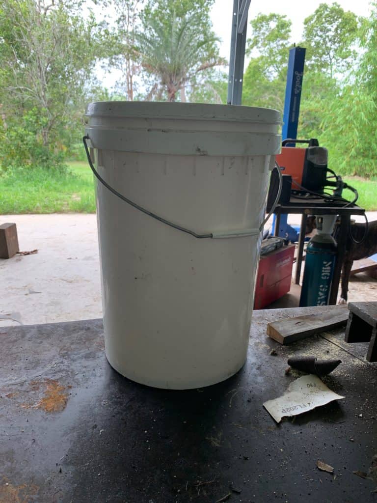 Our 5Gallon Bucket Chicken Feeder Super Easy DIY and Vermin Proof! Outdoor Happens
