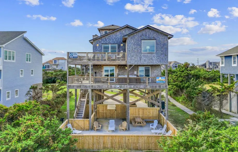 Drifting Dunes Vacation rental home in Avon, NC