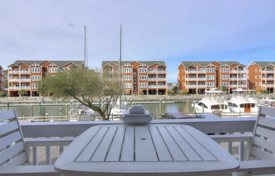 K5502 Pelicans... Vacation rental home in Manteo, NC