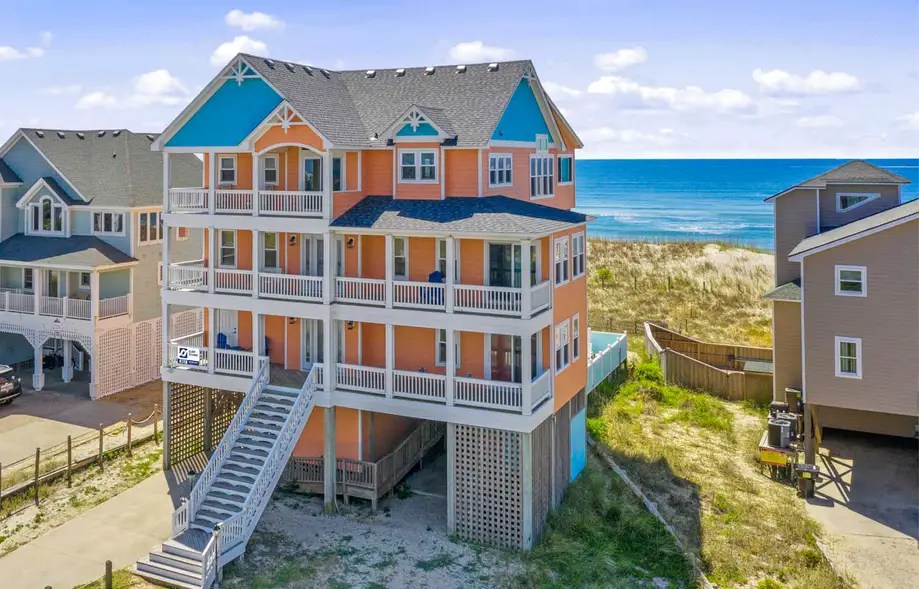 Coral Breeze Vacation rental home in Hatteras, NC