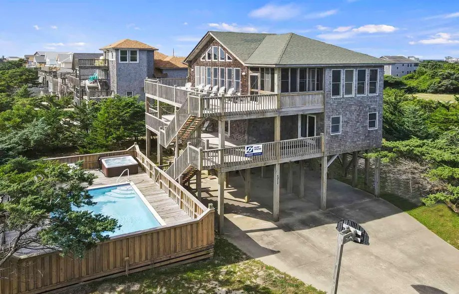 Oh Behave! Vacation rental home in Avon, NC